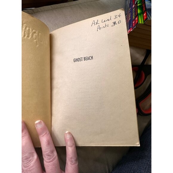 R.L. Stine Goosebumps Ghost Beach Paperback Book Unnumbered Vintage READ - Picture 12 of 13